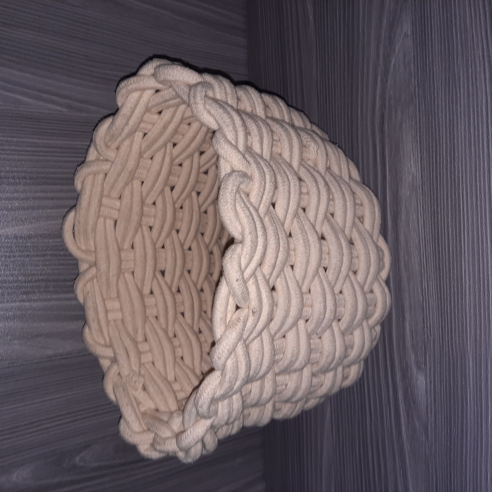 Cozy Cream Chunky Knit Basket